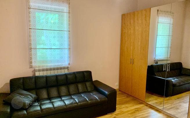 3-Bedroom House 400 m² in Tbilisi, photo 4