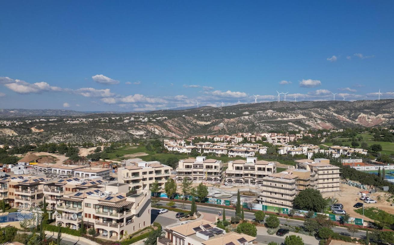 2-Bedroom Apartment with Golf Course Views in Aphrodite Hills, Paphos