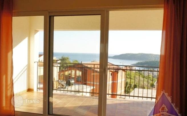 3-Bedroom Villa with Private Pool and Sea View in Budva, photo 5