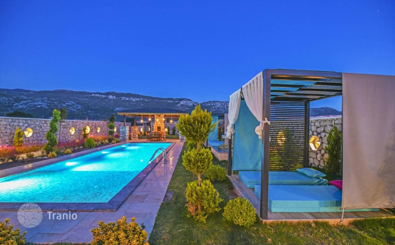 2-Bedroom (2+1) Furnished House with Large Garden in Kalkan, Kas, photo 4