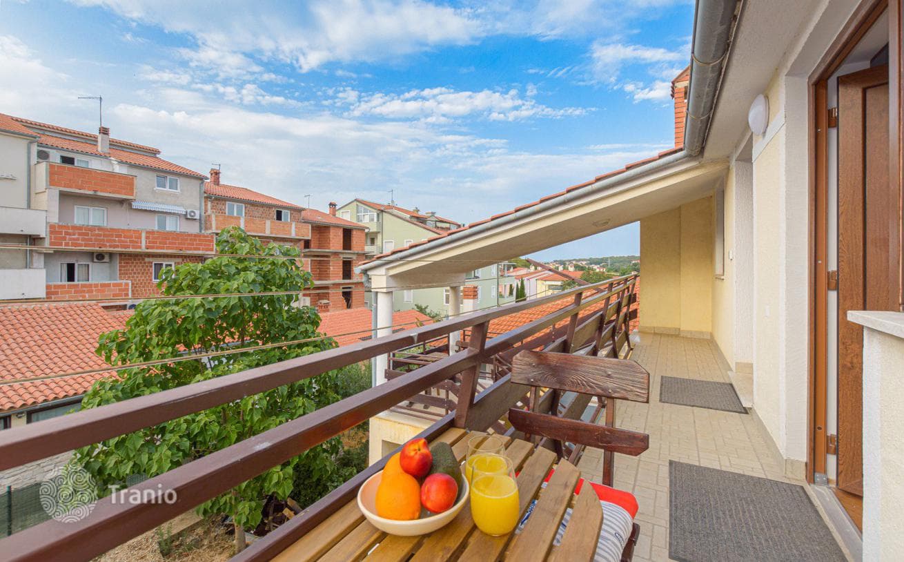 House with 3 Apartments and Commercial Space in Verudela, Pula, photo 5
