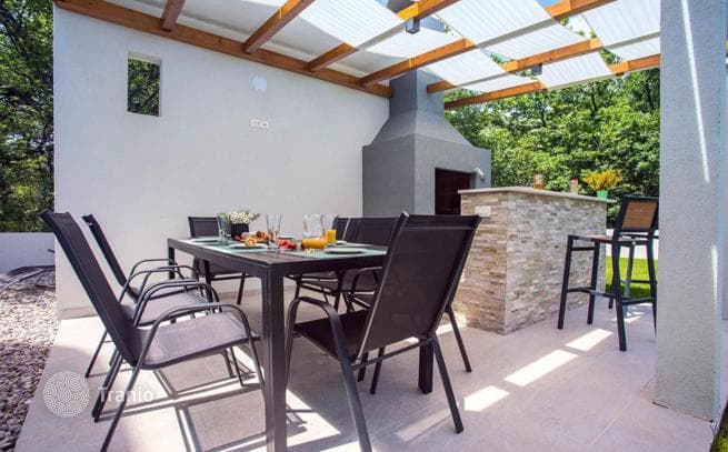 3-Bedroom Villa in Omis, Dalmatia, photo 2