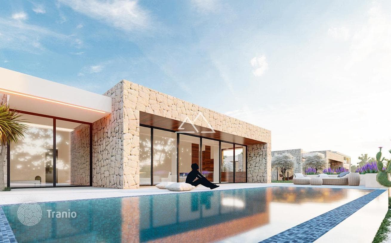 3-Bedroom Villa with Private Pool and Tennis Court in Herceg Novi, photo 5