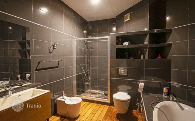 2-Bedroom Apartment in Saburtalo, Tbilisi, photo 2