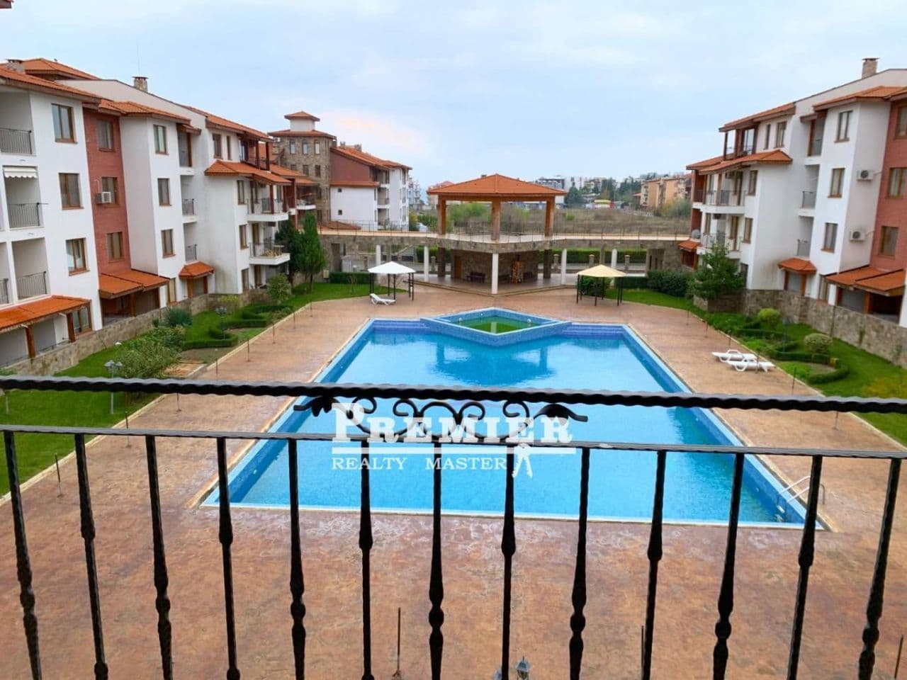 Квартира в Равде, Болгария, 77 м²