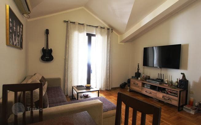 1-Bedroom Apartment with Terrace 400 m from the Sea in Budva