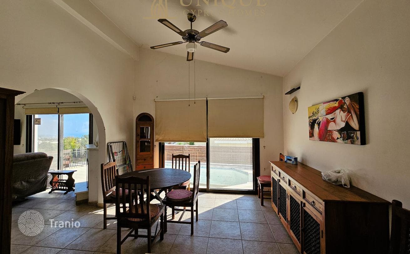 3-Bedroom House with Land in Peyia, photo 3