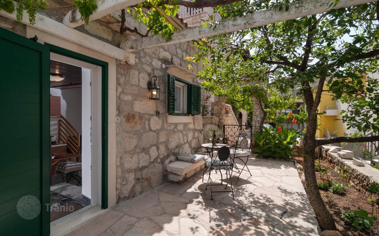 6-Bedroom Villa in Omis, Dalmatia, photo 2