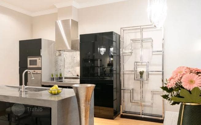 Отремонтированные апартаменты с балконом, V Район, Будапешт, Венгрия, фото 2