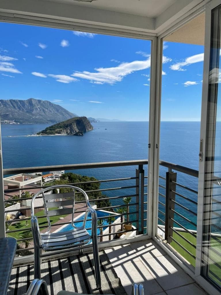 Квартира в Будве, Черногория, 90 м²
