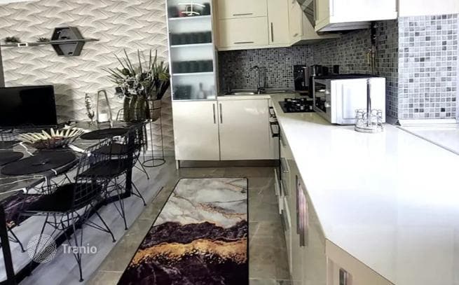 2-Bedroom Apartment in Sariyer, Istanbul, photo 2