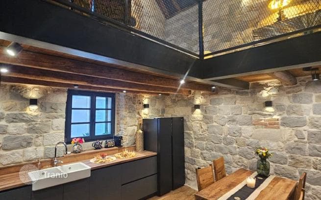 1-Bedroom House in Kastel Stari, photo 2