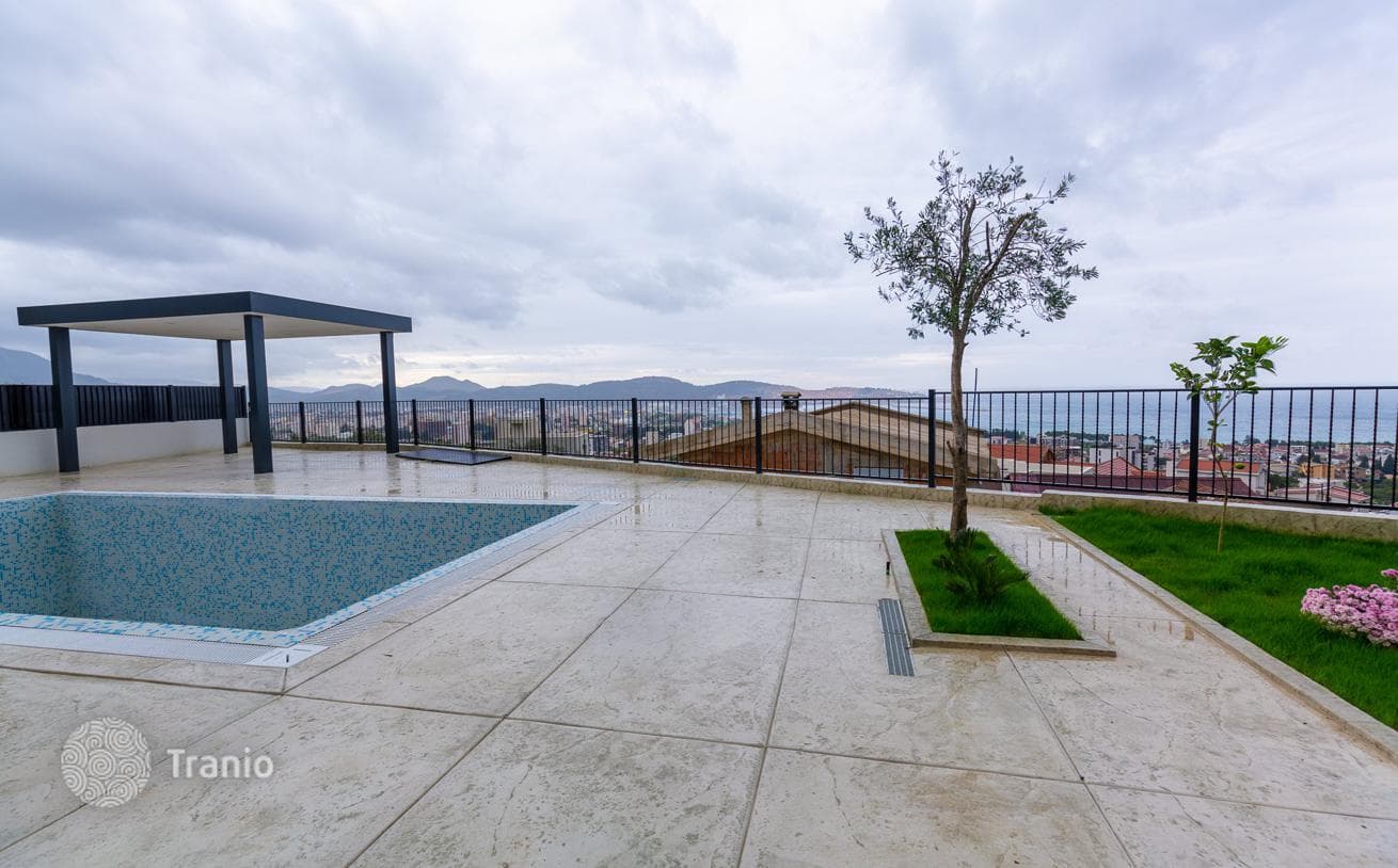 3-Bedroom House with Private Pool and Sea View in Bar, Montenegro, photo 3