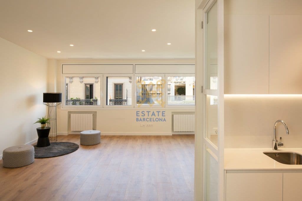 Квартира в Барселоне, Испания, 96 м²