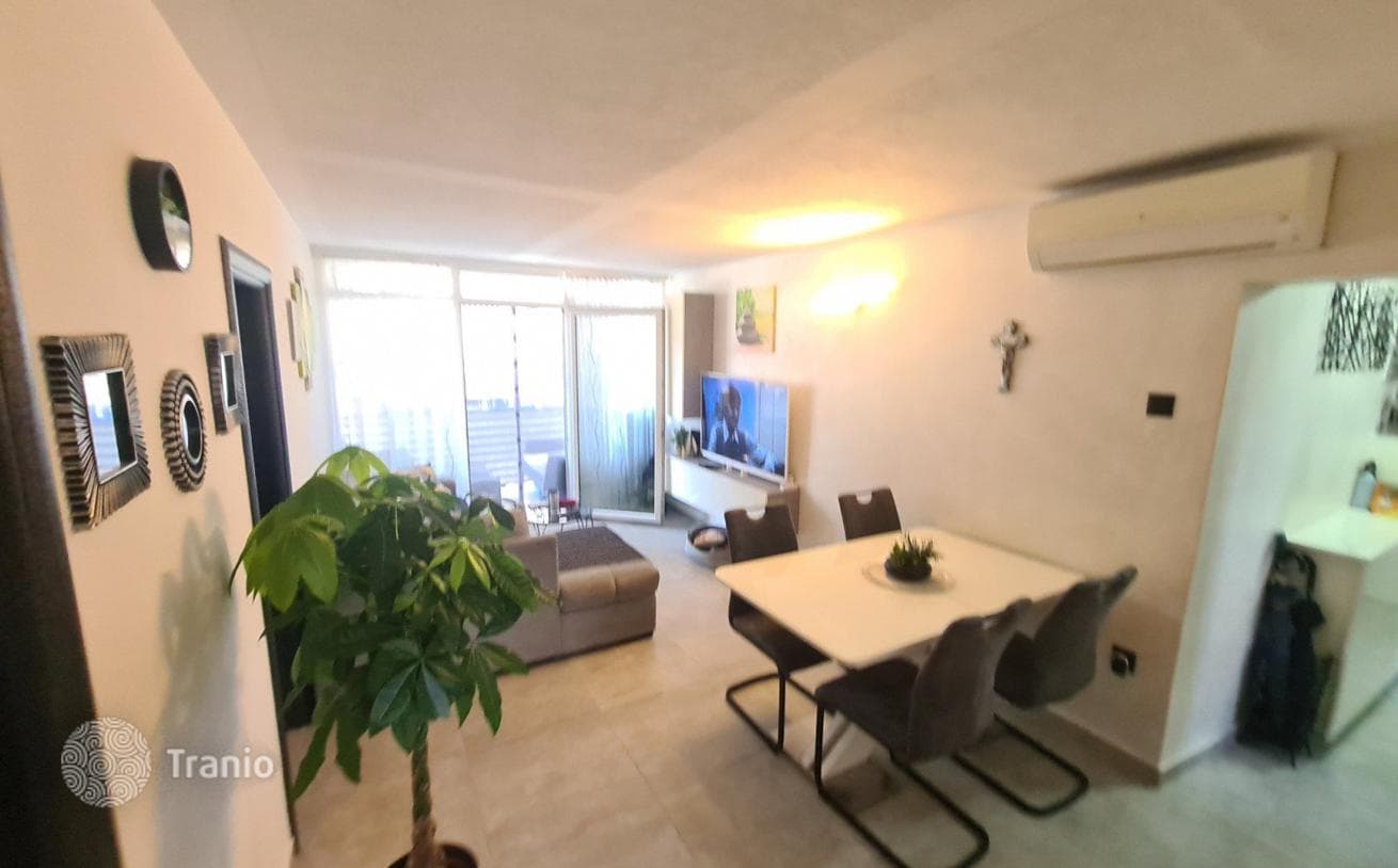 3-Bedroom Apartment near City Center in Pula, photo 3