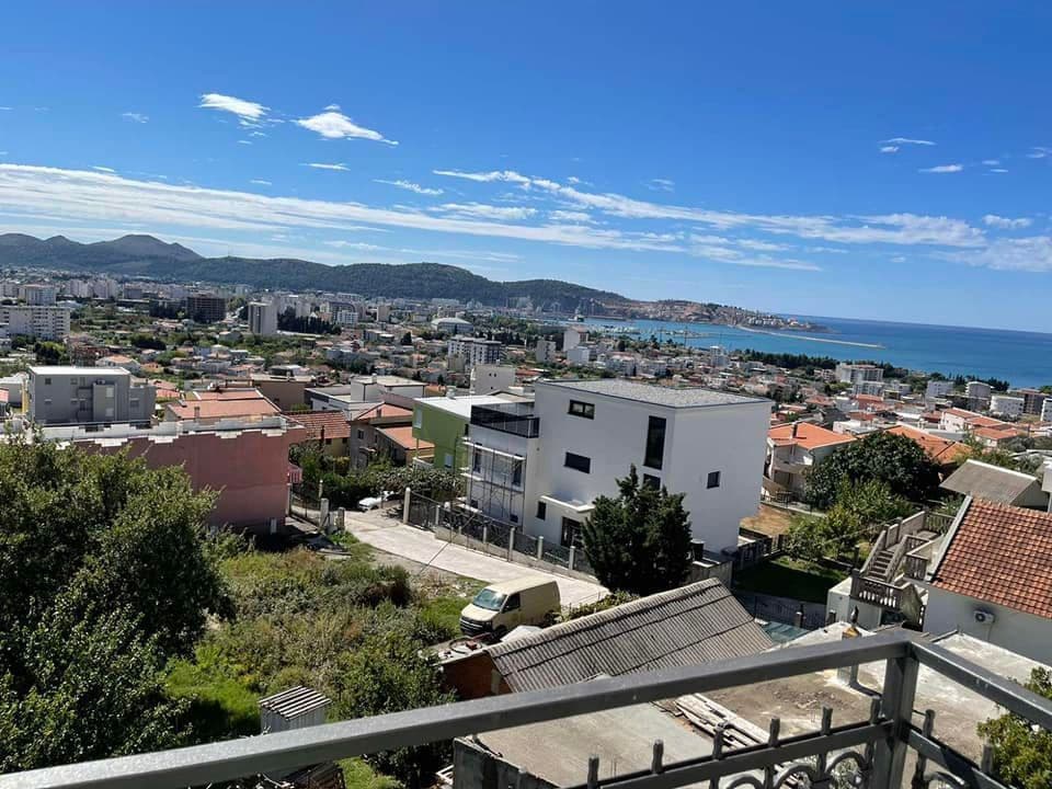 Квартира в Баре, Черногория, 75 м²
