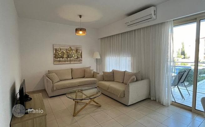 1-Bedroom Apartment with Pool View in Paphos, photo 2