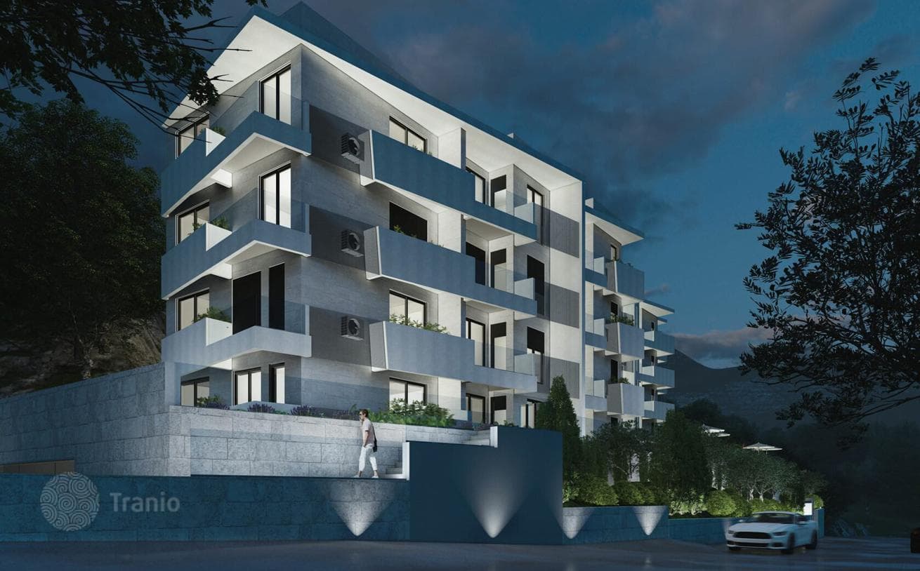1-Bedroom Apartment 700 m from the Beach in Petrovac, photo 2