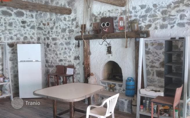 1-Bedroom Villa with 300 m² in Golbasi, photo 3
