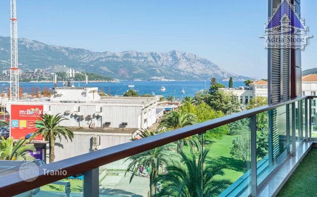 1-Bedroom Apartment with Sea View in Budva, photo 5