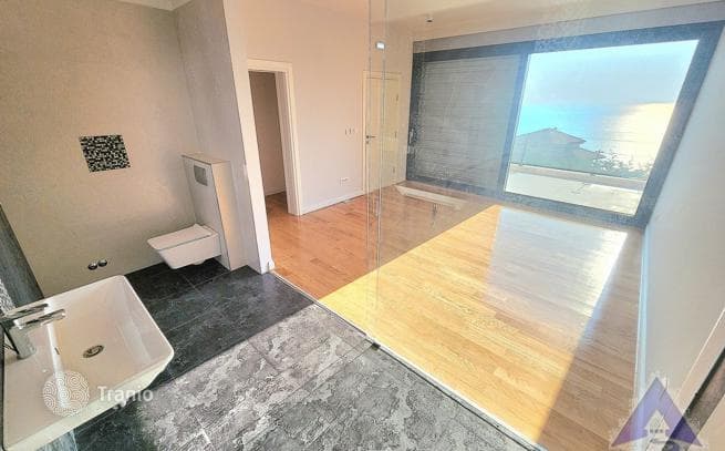 2-Bedroom Villa with Private Pool in Bijela, Montenegro, photo 2