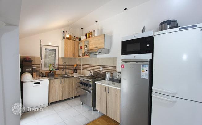 2-Bedroom Furnished Apartment with Terraces in Igalo, Montenegro, photo 3