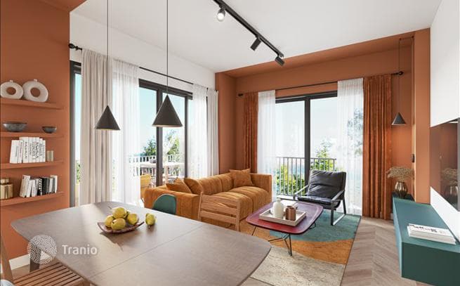 New Apartments with Shared Pool and Concierge Service 100 m from the Sea in Mersin