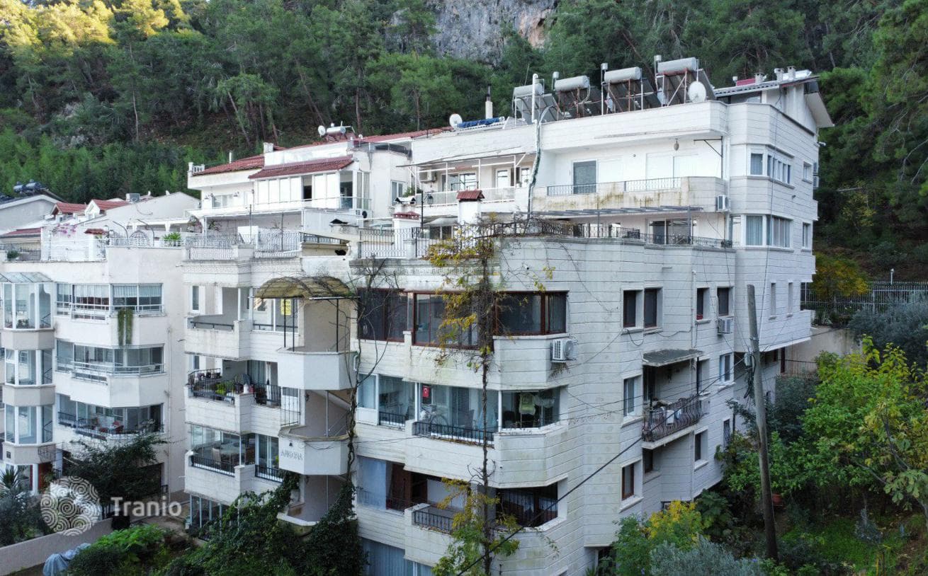 2-Bedroom Apartment with Sea View in Turkey, photo 3