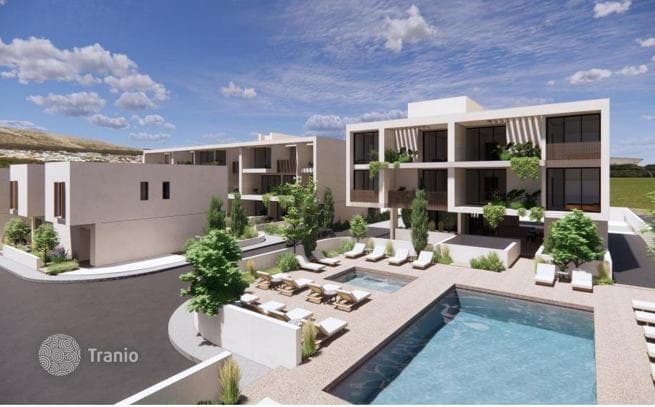 New Apartments with Shared Pool in Emba, Cyprus