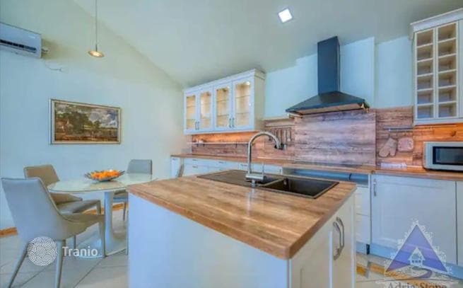 3-Bedroom Penthouse with Bay View in Prčan, Kotor, photo 2
