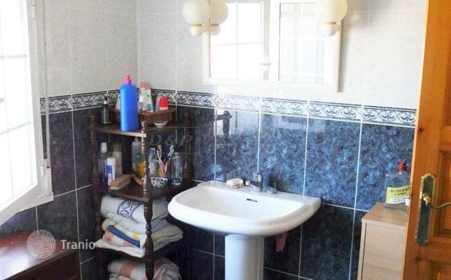 3-комнатный коттедж 204 м² в Ориуэле, Испания, фото 2