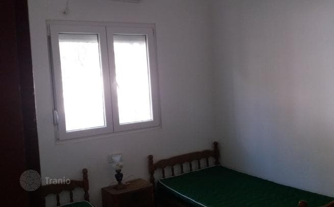 2-Bedroom Renovated House with Parking and Terraces in Sutmore, Bar, photo 4