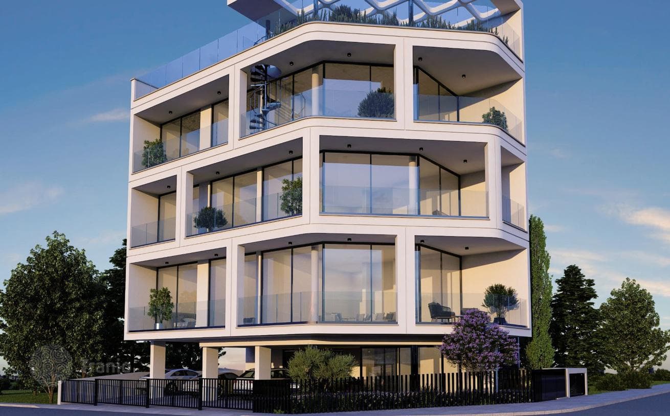 Luxury Penthouse with Roof Terrace and Sea View in Limassol, photo 2