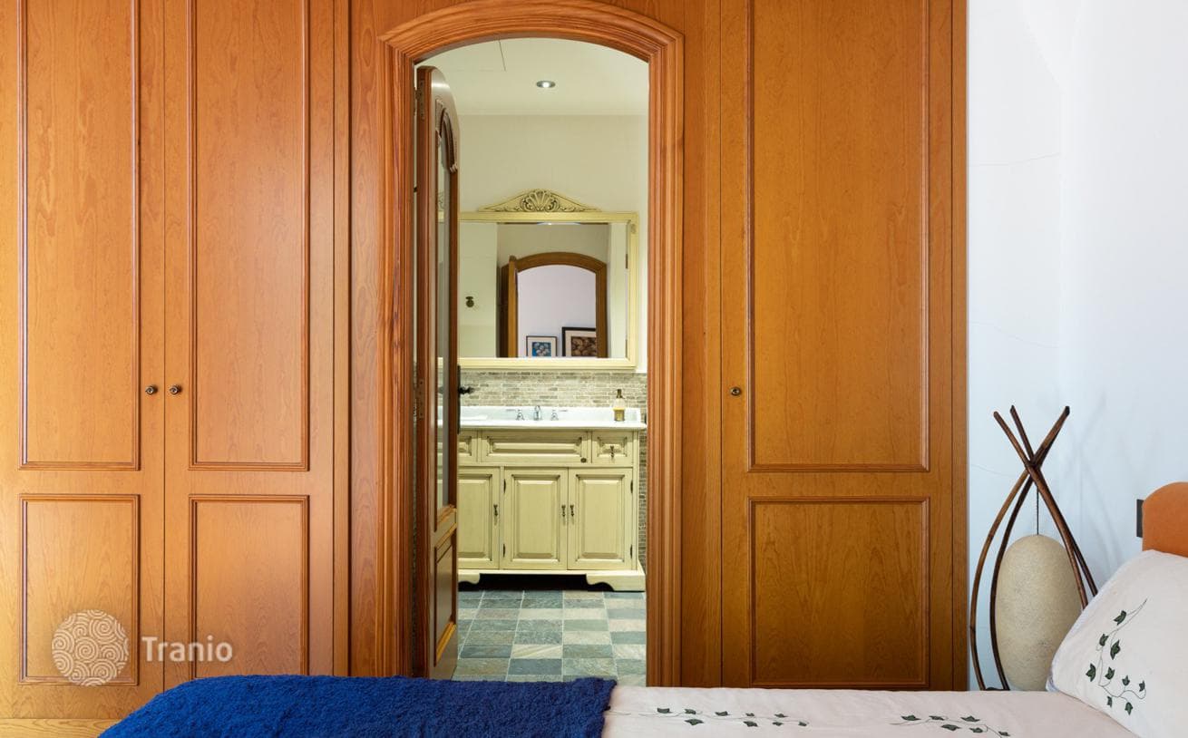 7-комнатный таунхаус 858 м² в Кабрера-де-Мар, Испания, фото 2