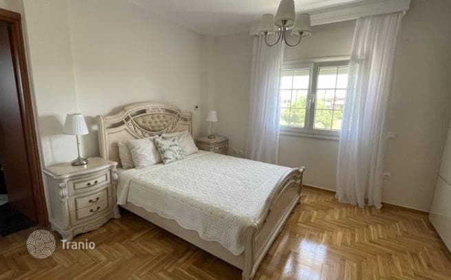 5-комнатный дом в городе 320 м² в Епаноми, Греция