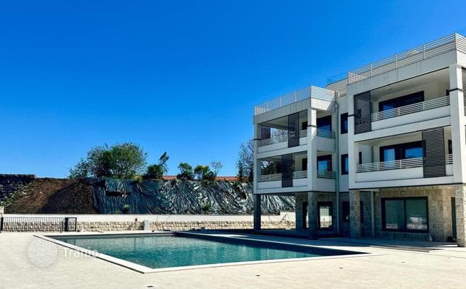 1-Bedroom Apartment with Sea View in Herceg Novi, photo 3