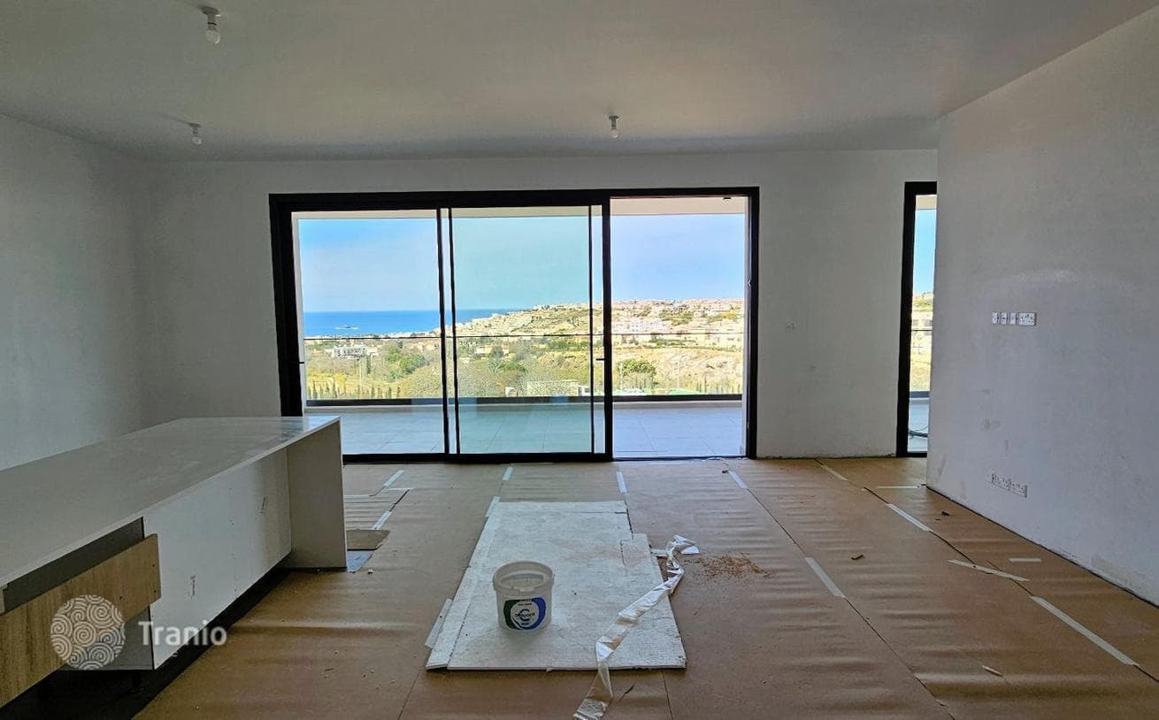 2-Bedroom Apartment in Chloraka, Cyprus, photo 5
