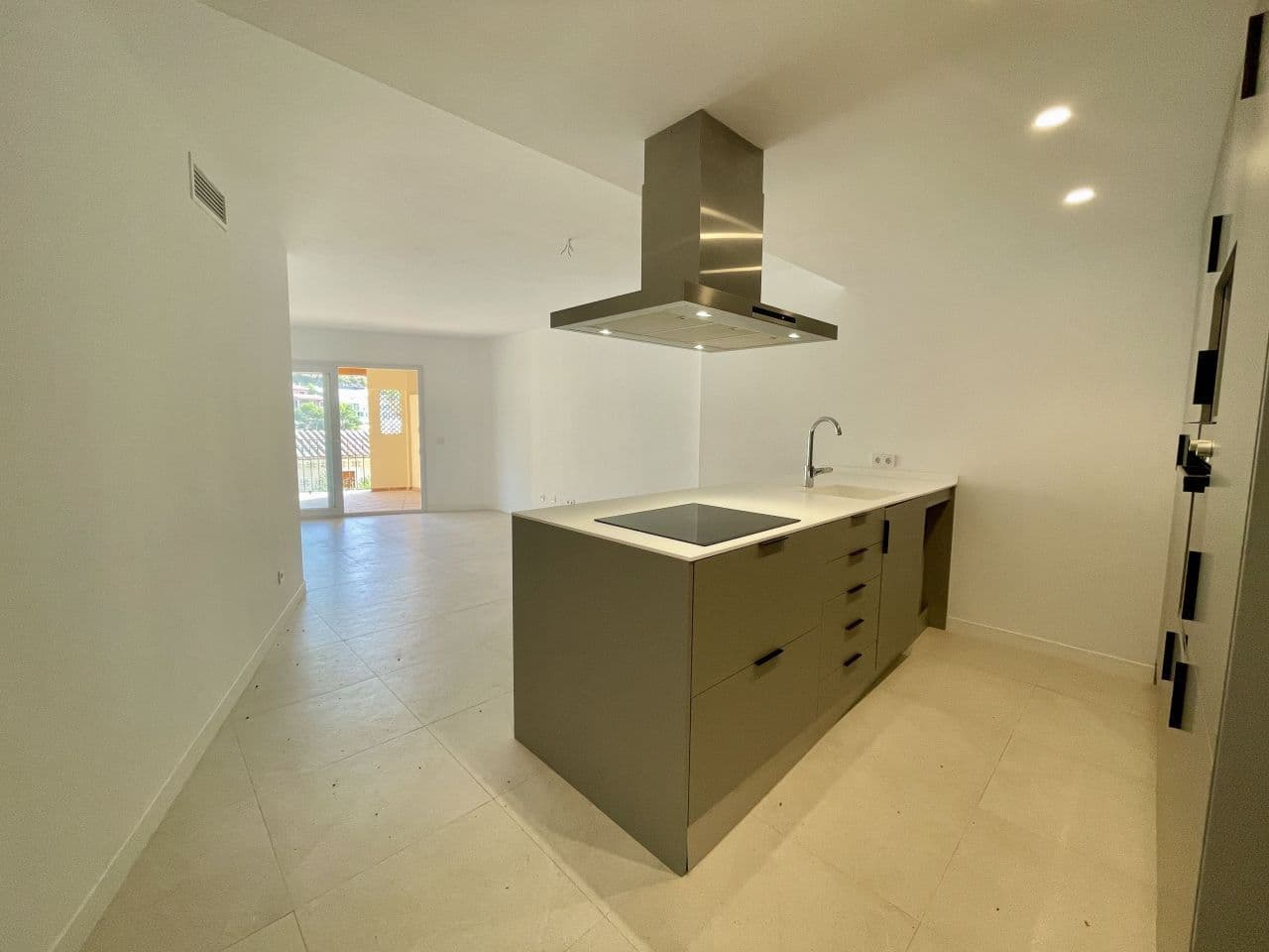 Апартаменты в Андрайче, Испания, 62 м², фото 3