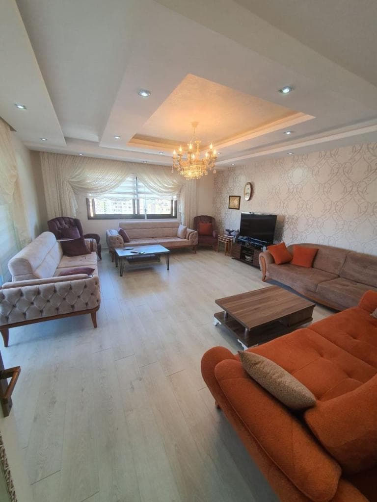 Квартира в Мерсине, Турция, 220 м²