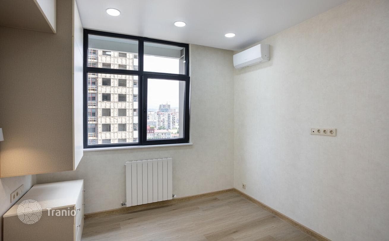 2-Bedroom Apartment in Heroes Alley, Batumi, photo 4