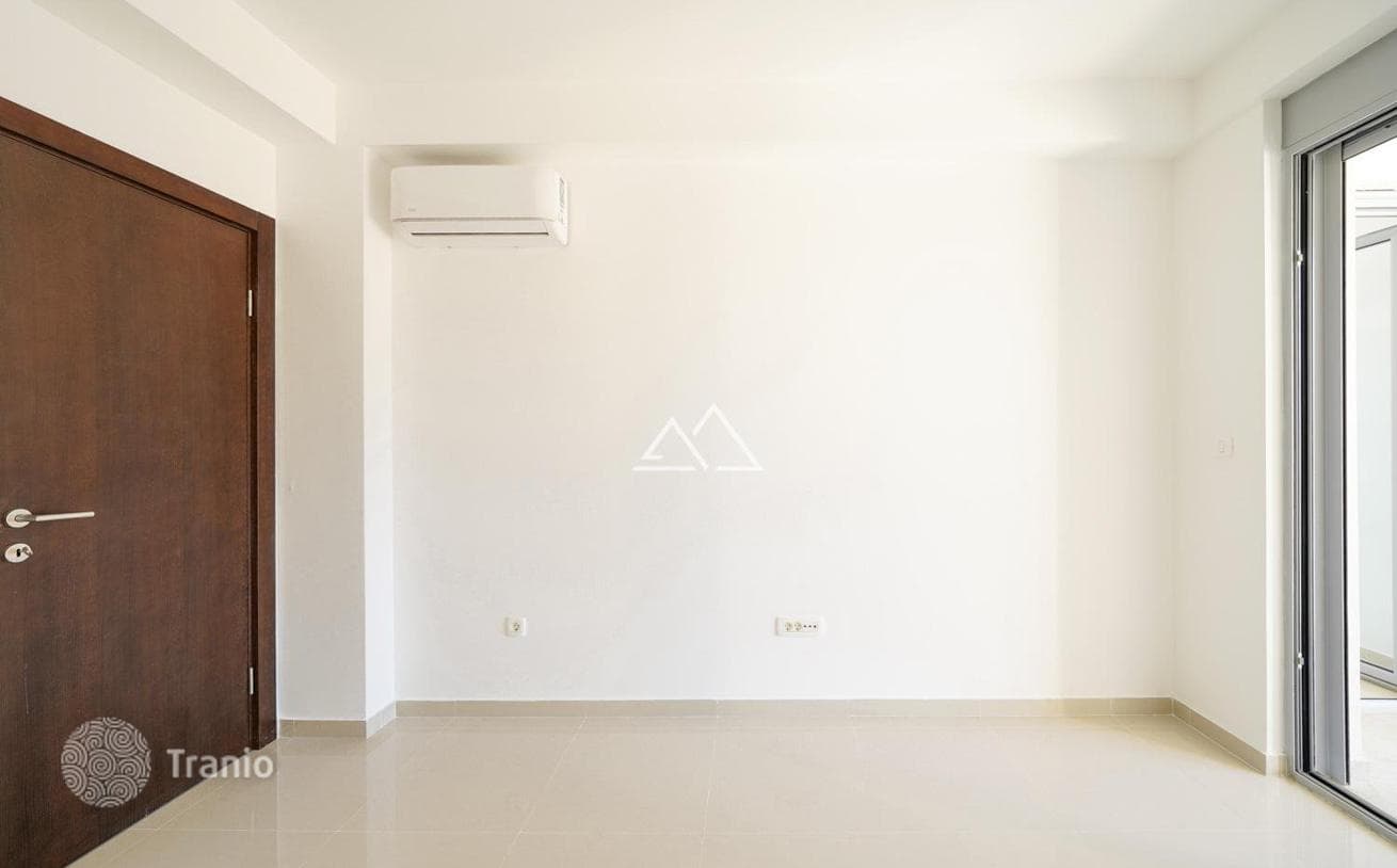 Apartment with Panoramic Bay View in Dobrota, Kotor, photo 4