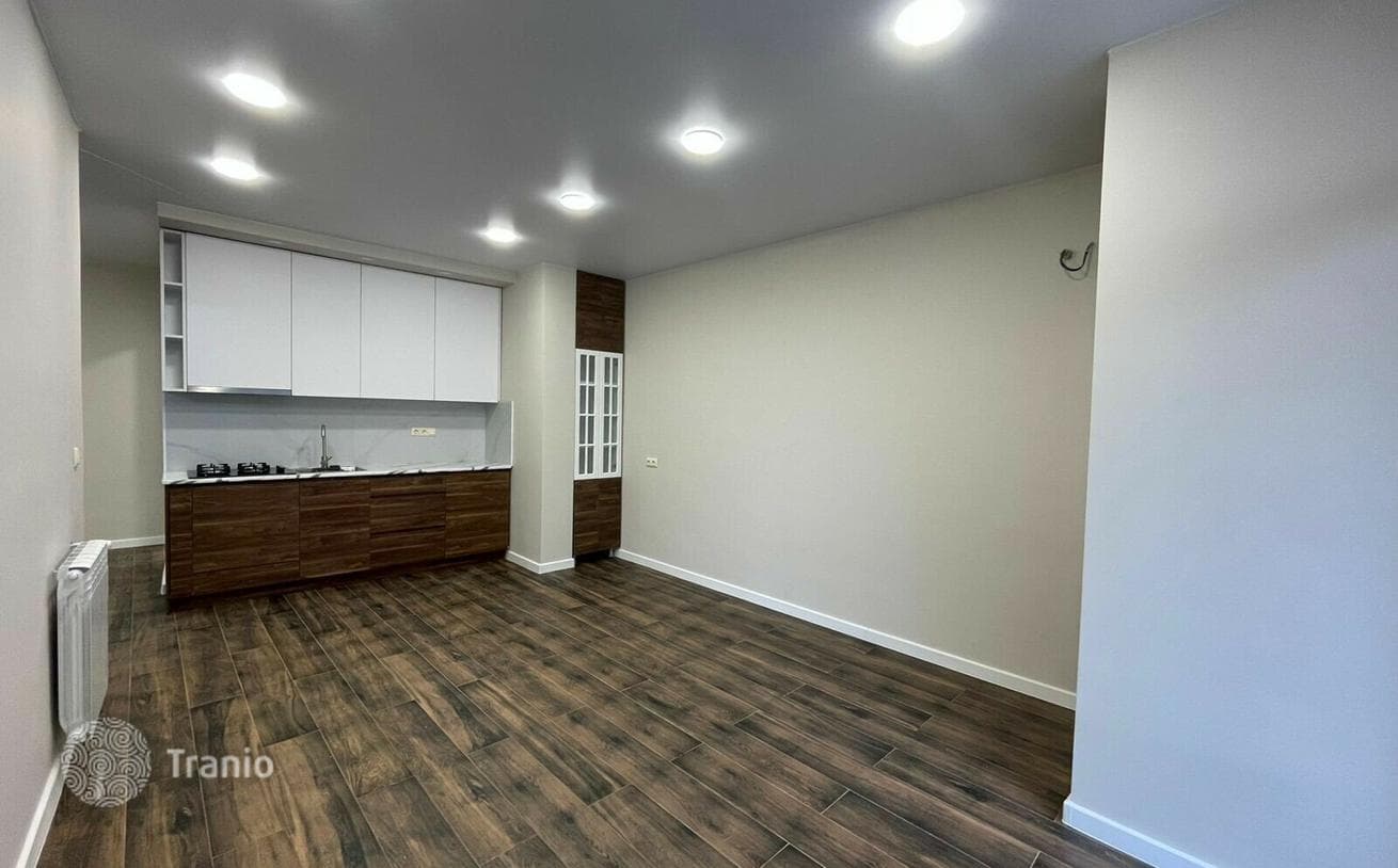 1-Bedroom Apartment with Open-Plan Layout in Batumi, photo 2