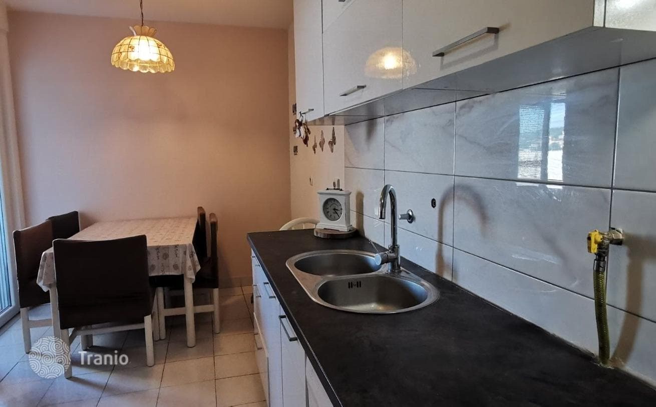 3-Bedroom Apartment in Pula, Croatia, photo 3