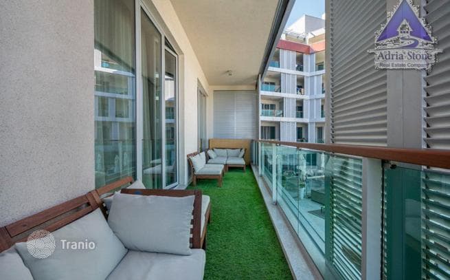 1-Bedroom Apartment with Sea View in Budva, photo 3