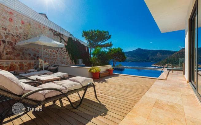 3-Bedroom Villa with Sea and Mountain Views in Kas, photo 3