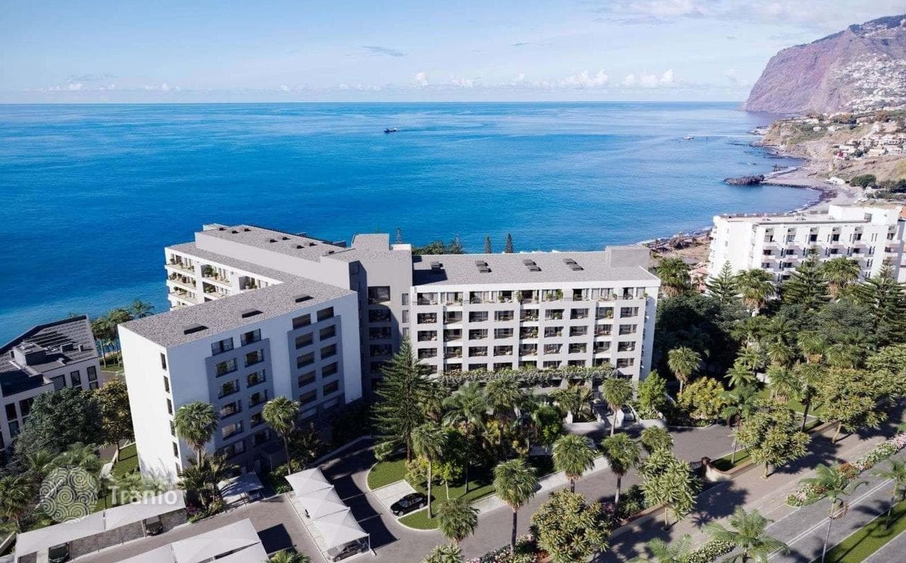 3-Bedroom Apartment with Sea View in Funchal, Madeira, photo 3