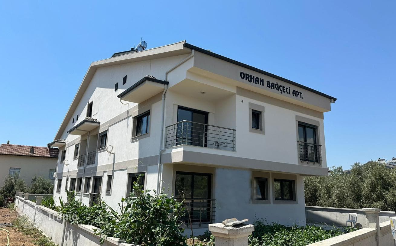 Modern Apartment with Garden and Balcony in Turkey