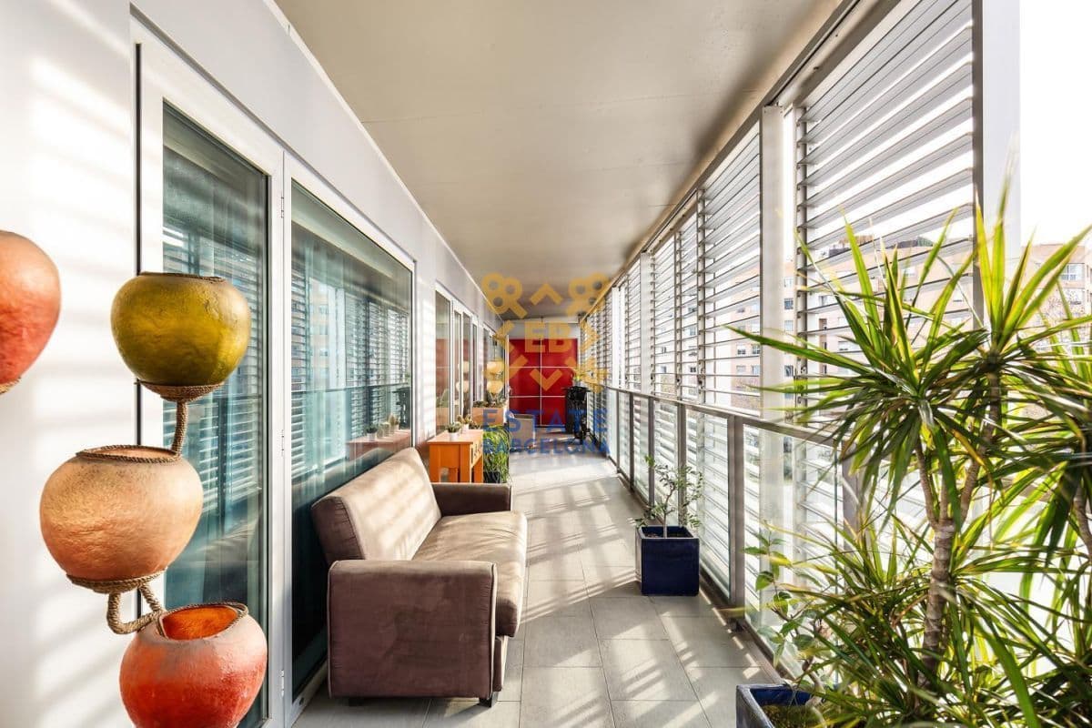 Квартира в Барселоне, Испания, 217 м²