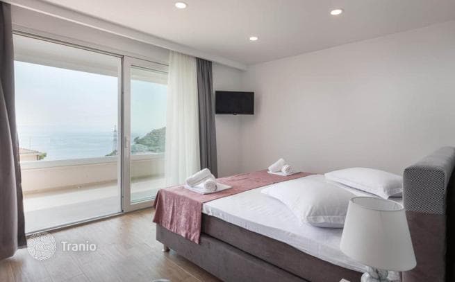 3-Bedroom Villa in Makarska, Croatia, photo 3