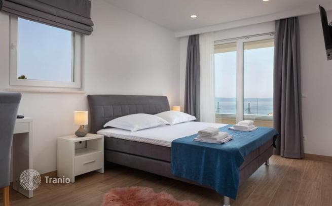 3-Bedroom Villa in Makarska, Croatia